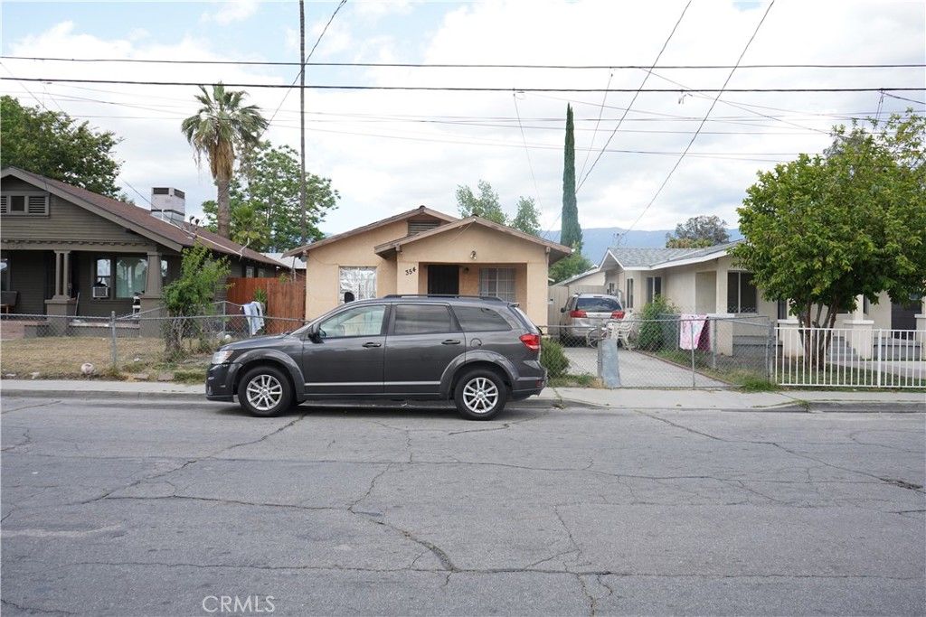 Image 9 of property listing at 354 W 13th, San Bernardino, CA 92405