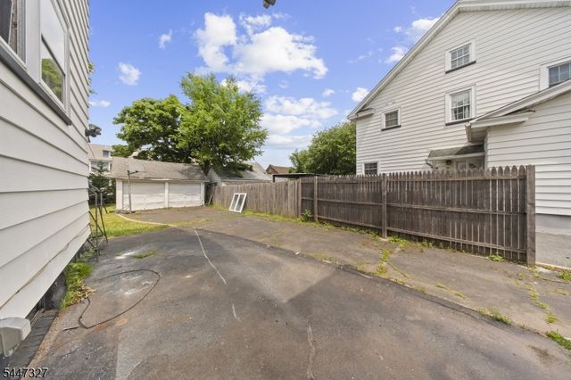 1029 Kipling Rd, Elizabeth City, NJ 07208
