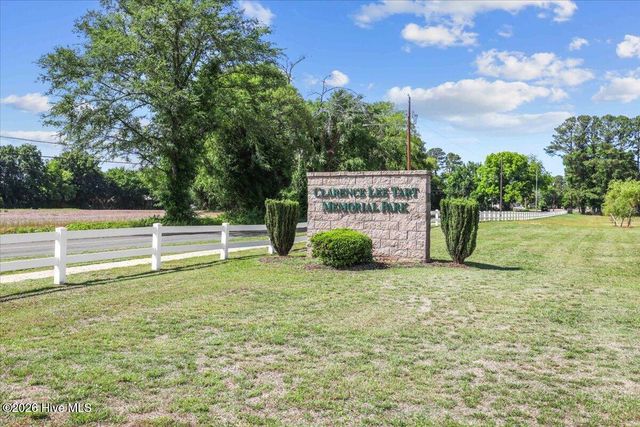311 N Wilson Avenue, Dunn, NC 28334