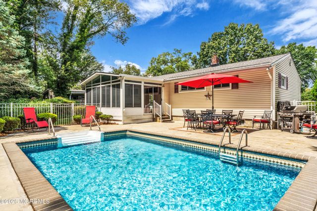 154 Parkview Terrace, Lincroft, NJ 07738