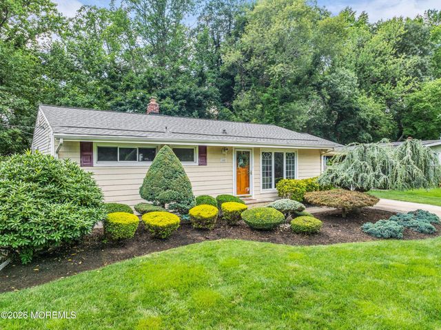 154 Parkview Terrace, Lincroft, NJ 07738
