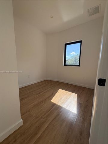 85 NE 55th St 7, Miami, FL 33137