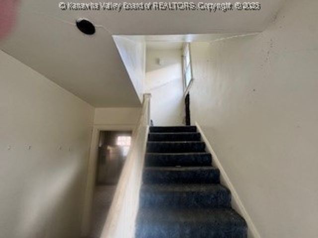 820 Mathews Avenue, Charleston, WV 25302