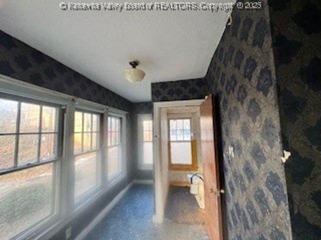 820 Mathews Avenue, Charleston, WV 25302