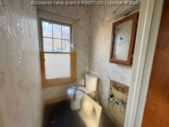 820 Mathews Avenue, Charleston, WV 25302