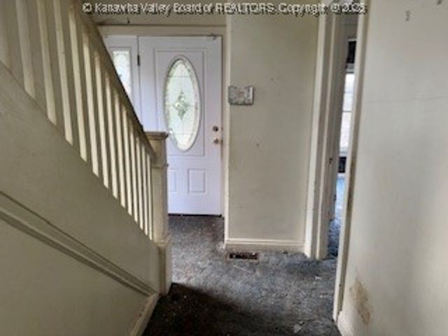 820 Mathews Avenue, Charleston, WV 25302