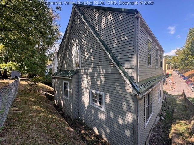 820 Mathews Avenue, Charleston, WV 25302