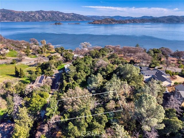 2999 Buckingham Dr., Kelseyville, CA 95451