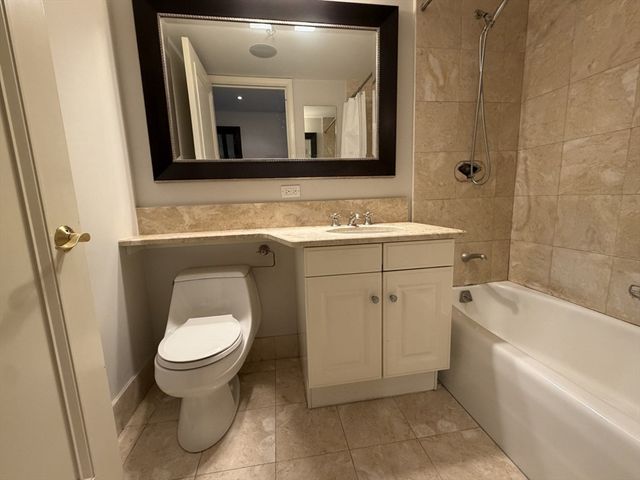 3 Avery St 608, Boston, MA 02111