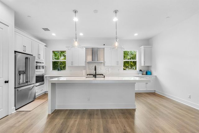 12624 Machiavelli Way, Palm Beach Gardens, FL 33418