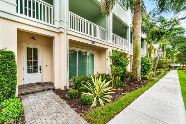 12624 Machiavelli Way, Palm Beach Gardens, FL 33418