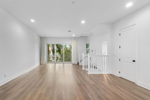 12624 Machiavelli Way, Palm Beach Gardens, FL 33418