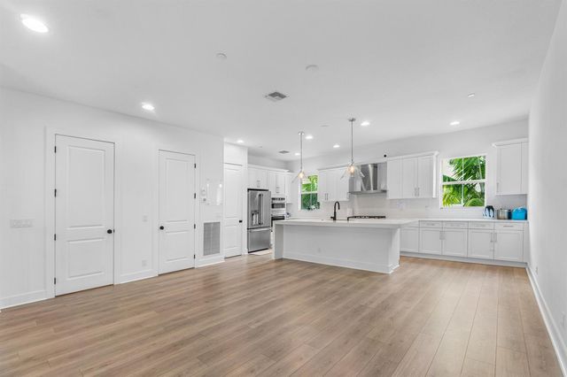 12624 Machiavelli Way, Palm Beach Gardens, FL 33418