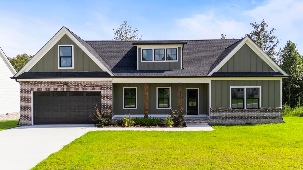 125 Cascade Drive, Rossville, GA 30741