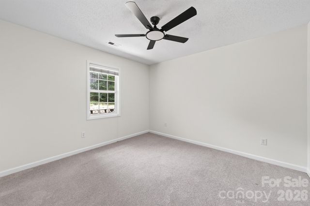 524 Jakes Ridge Lane, Mooresville, NC 28115