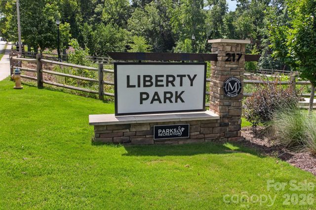 524 Jakes Ridge Lane, Mooresville, NC 28115