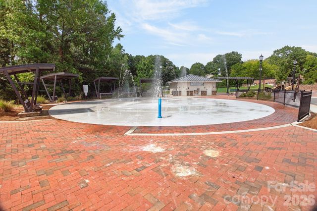 524 Jakes Ridge Lane, Mooresville, NC 28115