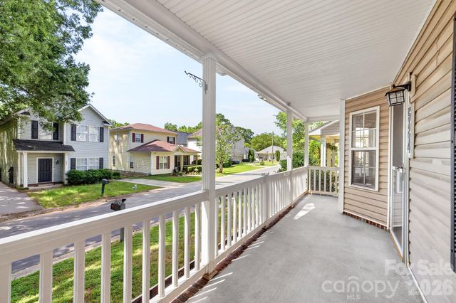 524 Jakes Ridge Lane, Mooresville, NC 28115