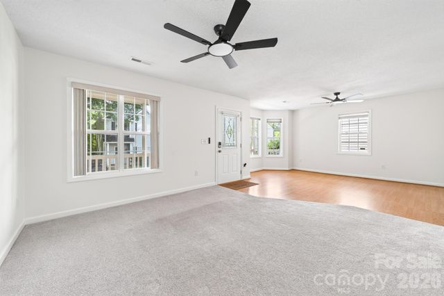 524 Jakes Ridge Lane, Mooresville, NC 28115