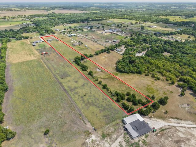 8300 Fm 697, Whitewright, TX 75491