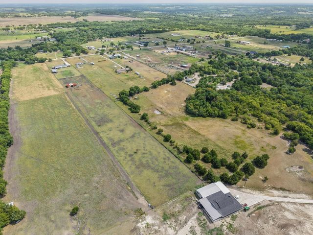 8300 Fm 697, Whitewright, TX 75491