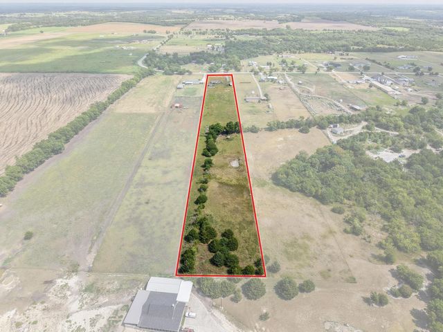 8300 Fm 697, Whitewright, TX 75491