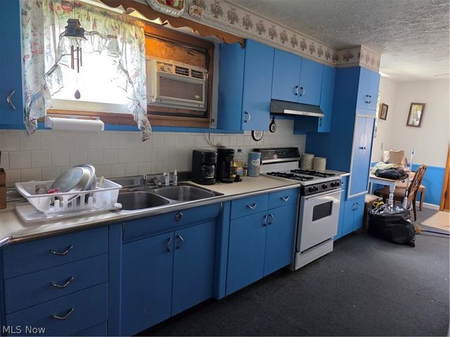 650 Sharp Street, Salem, OH 44460