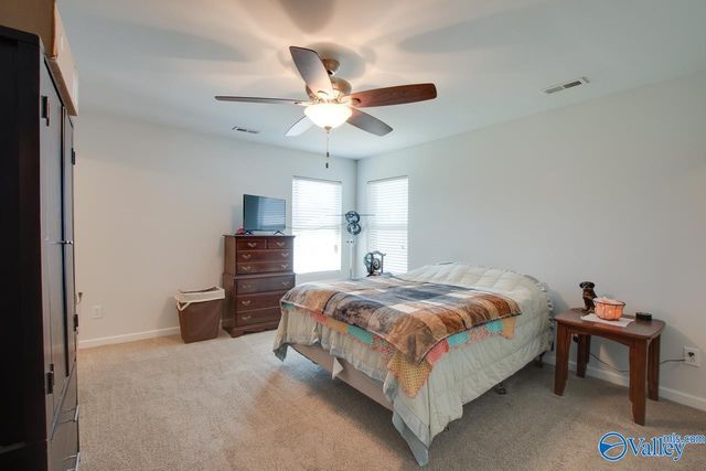 126 Winstead Circle, Owens Cross Roads, AL 35763