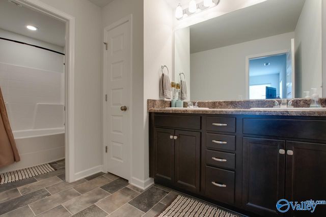 126 Winstead Circle, Owens Cross Roads, AL 35763