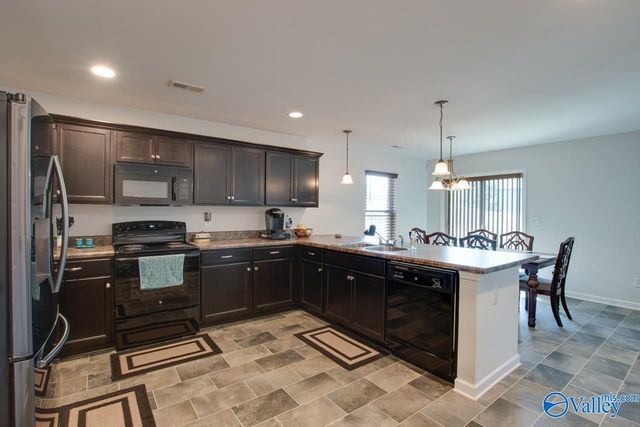 126 Winstead Circle, Owens Cross Roads, AL 35763