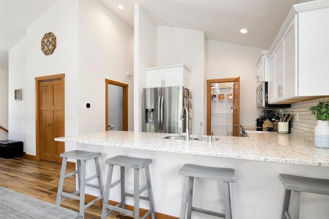 1505 La Crescent STREET, La Crosse, WI 54603