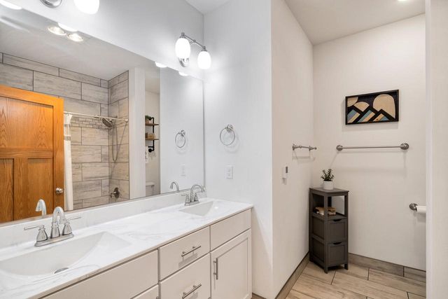 1505 La Crescent STREET, La Crosse, WI 54603