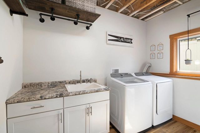 1505 La Crescent STREET, La Crosse, WI 54603