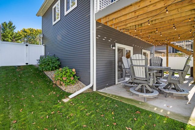 1505 La Crescent STREET, La Crosse, WI 54603