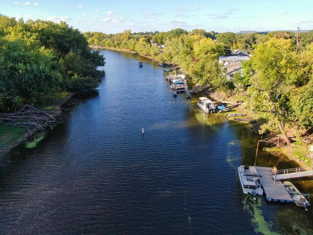 1505 La Crescent STREET, La Crosse, WI 54603