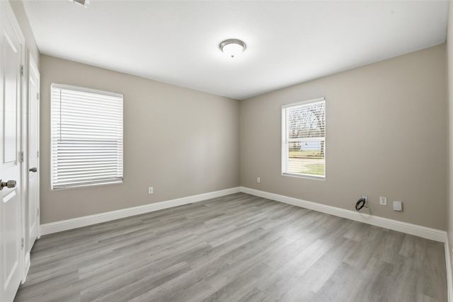 929 W Collins Street, Denison, TX 75020