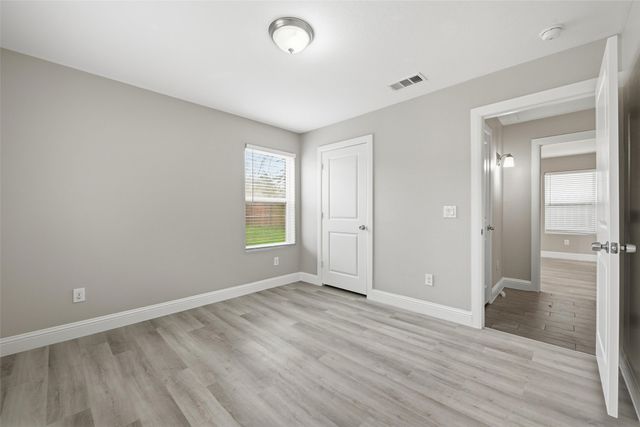 929 W Collins Street, Denison, TX 75020