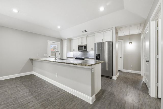 929 W Collins Street, Denison, TX 75020