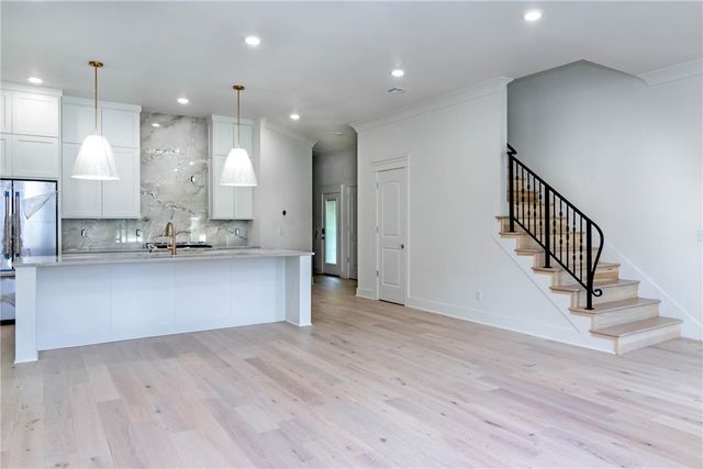 1615 N Garland Avenue, Fayetteville, AR 72703