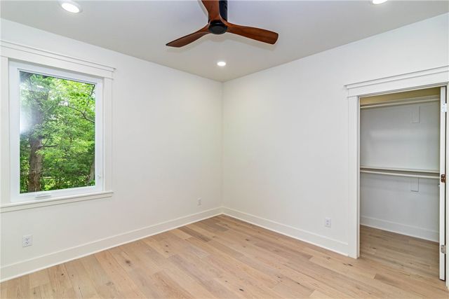 1615 N Garland Avenue, Fayetteville, AR 72703