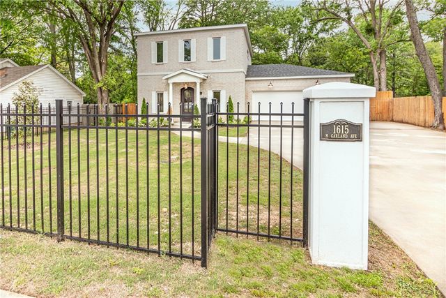 1615 N Garland Avenue, Fayetteville, AR 72703