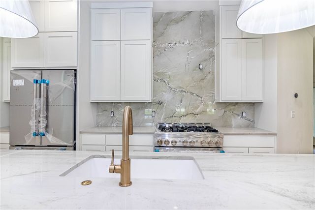 1615 N Garland Avenue, Fayetteville, AR 72703