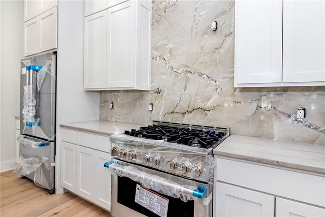 1615 N Garland Avenue, Fayetteville, AR 72703