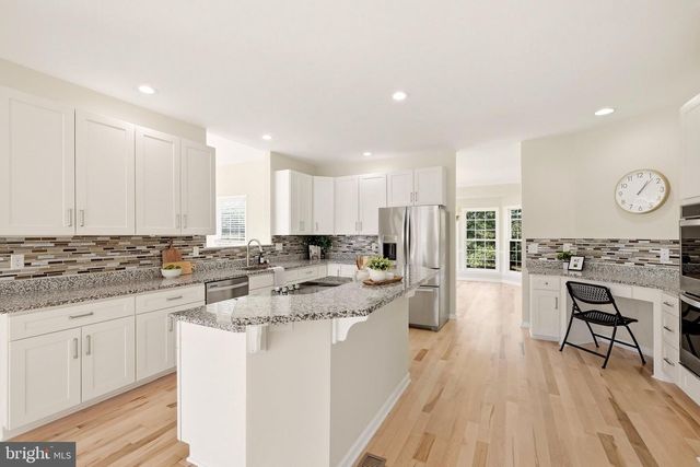 163 WHEAT FIELD TER, Harpers Ferry, WV 25425