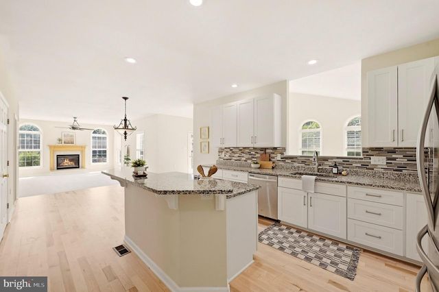 163 WHEAT FIELD TER, Harpers Ferry, WV 25425