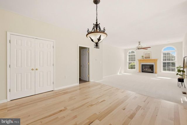 163 WHEAT FIELD TER, Harpers Ferry, WV 25425