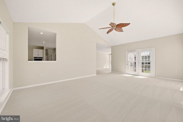 163 WHEAT FIELD TER, Harpers Ferry, WV 25425