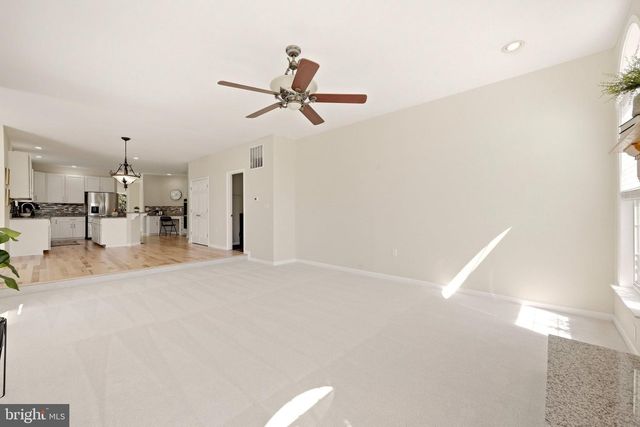 163 WHEAT FIELD TER, Harpers Ferry, WV 25425