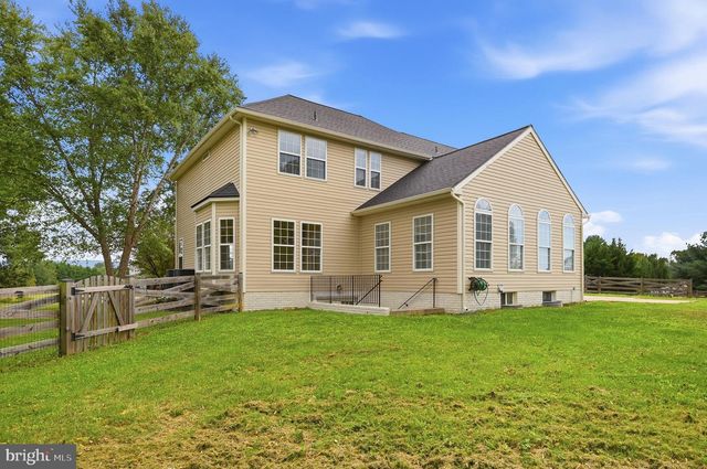163 WHEAT FIELD TER, Harpers Ferry, WV 25425
