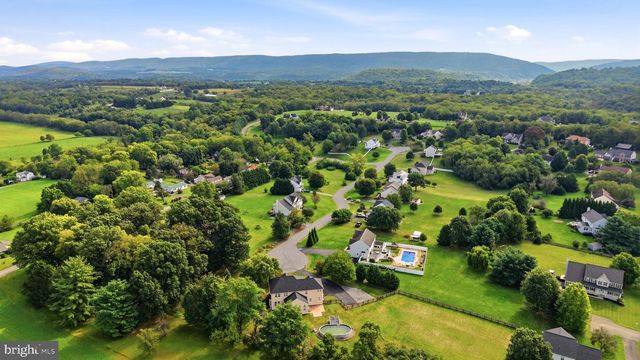 163 WHEAT FIELD TER, Harpers Ferry, WV 25425